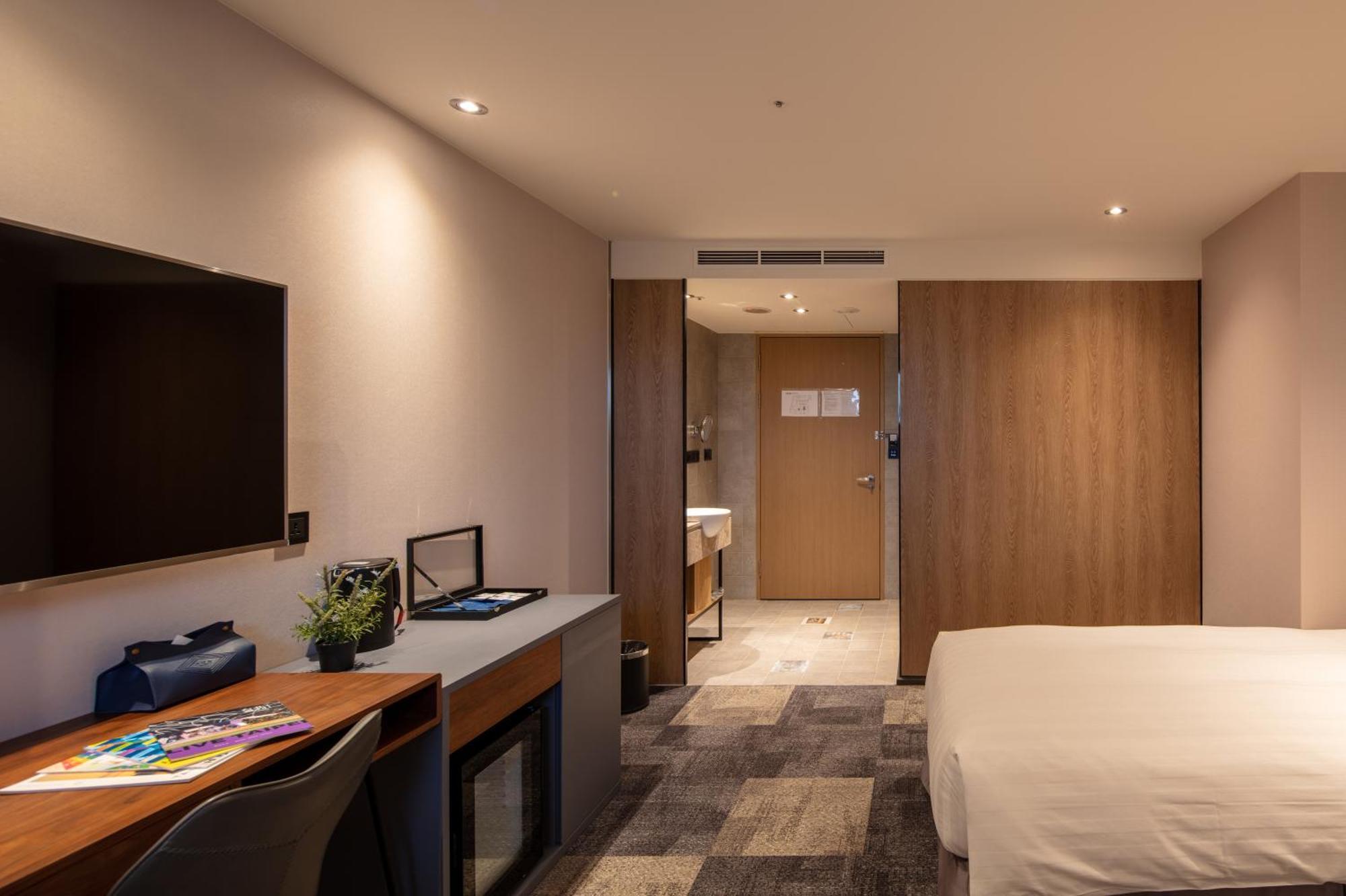 Hotel Roaders - Theme
